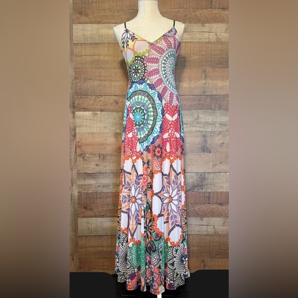 Malika Cream and Black Island Print Flowy Maxi Dress main image 0